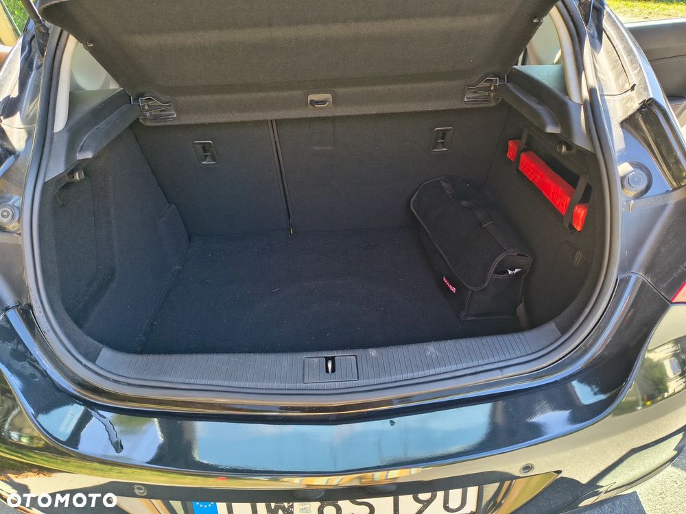 Opel Astra 1.6 T Cosmo - 16