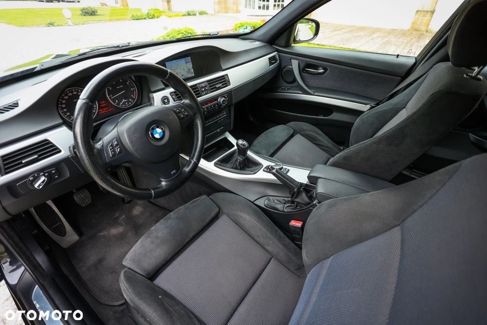 BMW Seria 3 318i Edition Sport - 29