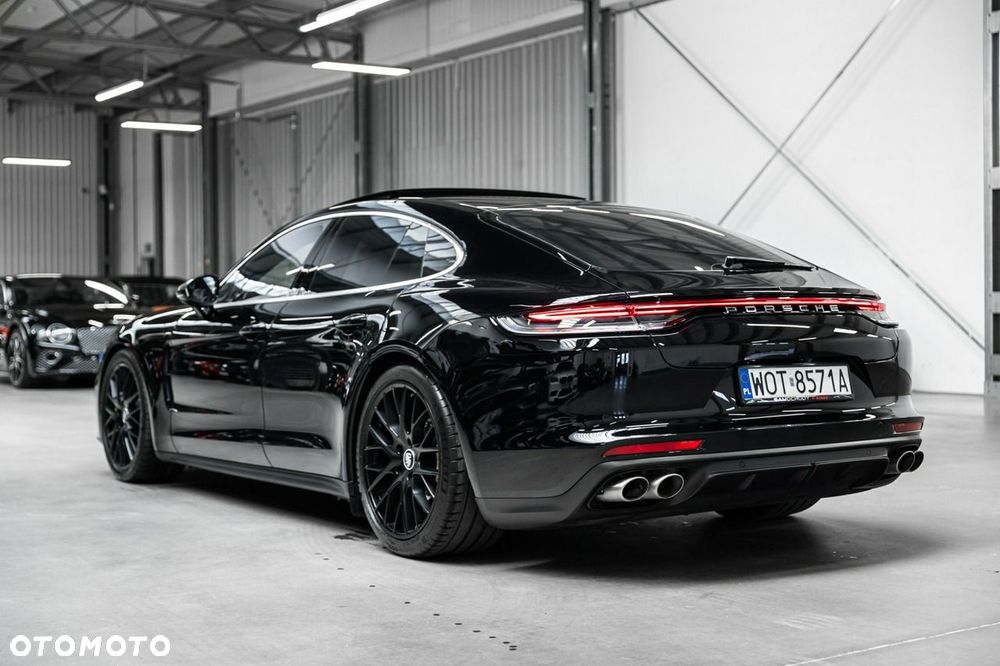Porsche Panamera Turbo S - 8