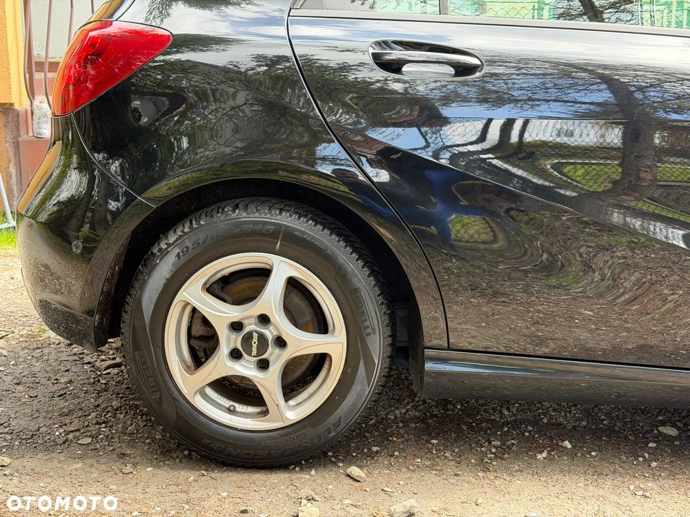 Mercedes-Benz Klasa A 180 d BlueEFFICIENCY Edition Style - 9