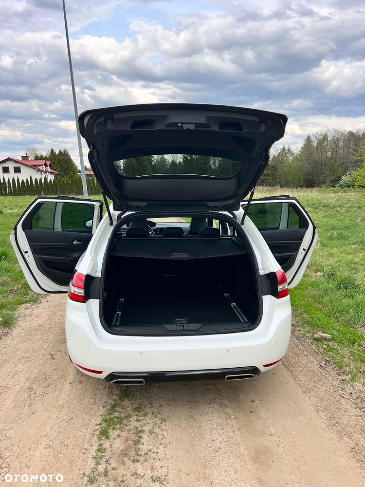 Peugeot 308 1.6 e-THP GT S&S - 11