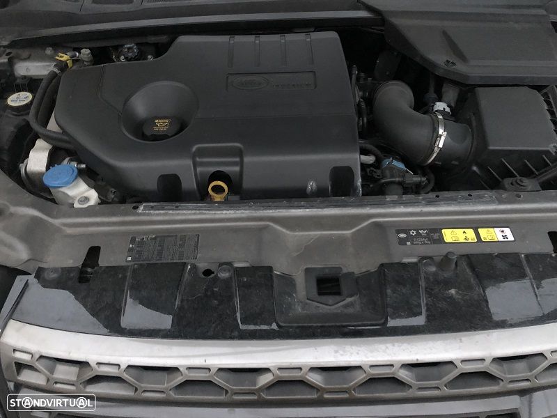 Land Rover Discovery Sport 2.0 eD4 HSE - 27