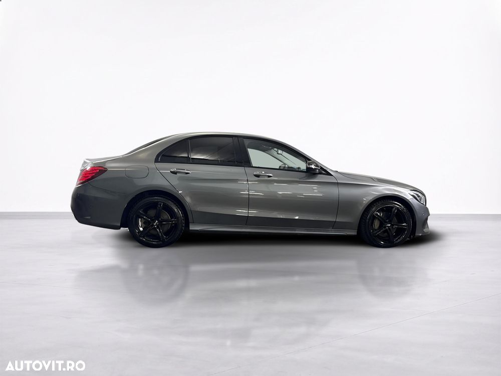 Mercedes-Benz C - 7