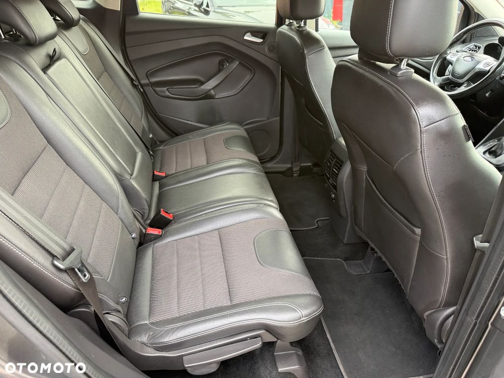 Ford Kuga 2.0 TDCi 4x4 Titanium - 22