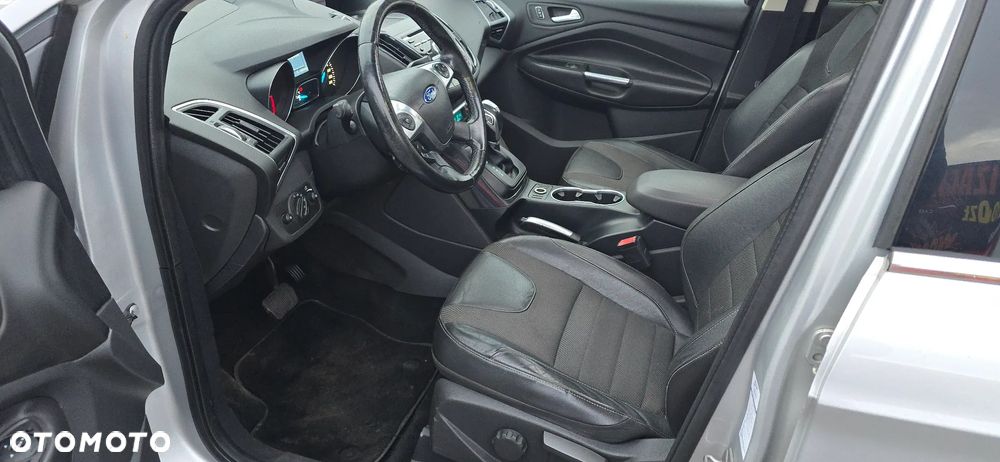 Ford Kuga 2.0 TDCi 4x4 Titanium - 8