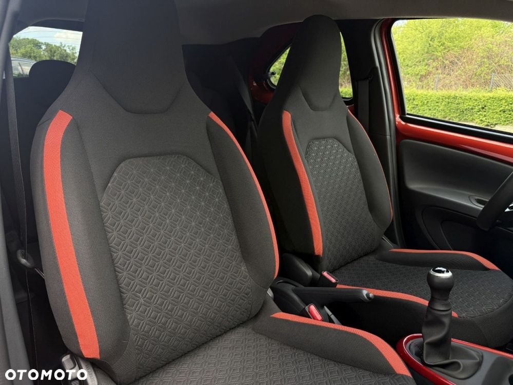 Toyota Aygo X 1.0 VVT-i Selection X-treme - 29