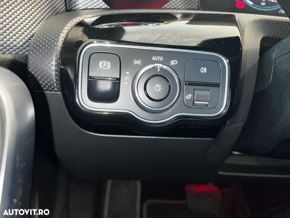 Mercedes-Benz A 250 - 26