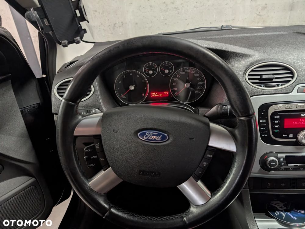 Ford Focus Turnier 2.0 16V Fun X - 17