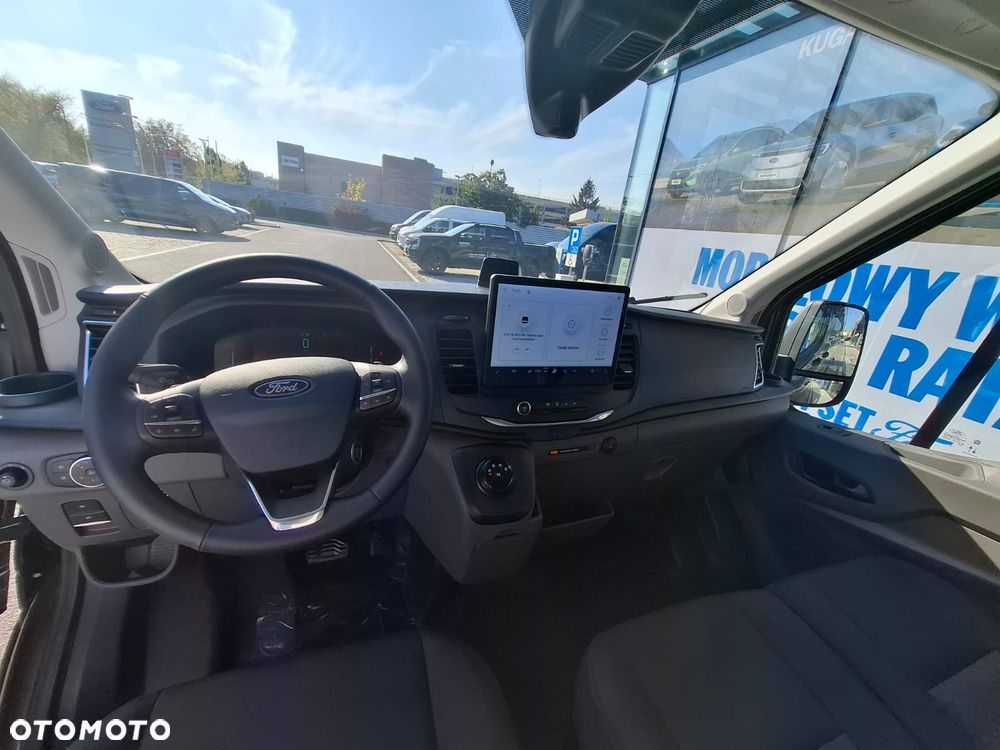 Ford Transit - 12