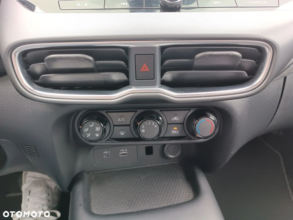 Nissan Juke 1.0 DIG-T Acenta DCT - 16