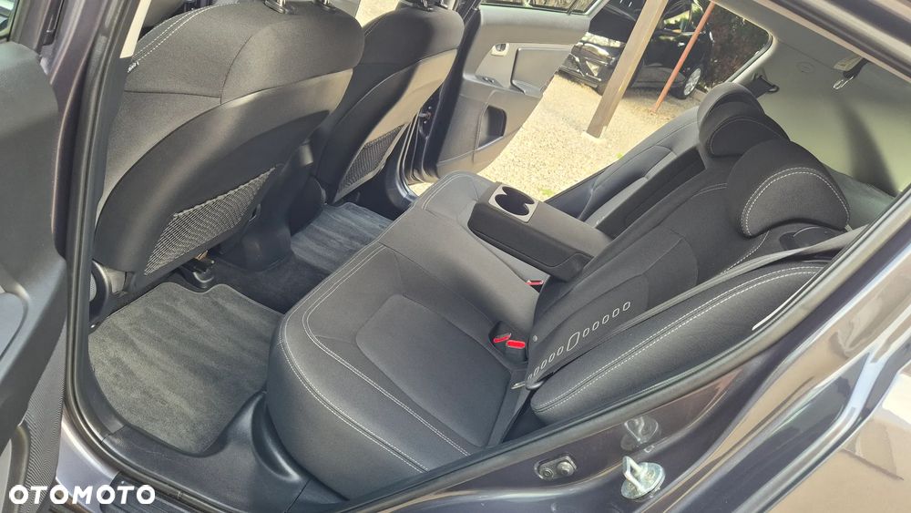 Kia Sportage 1.6 GDI Business Line M 2WD - 25
