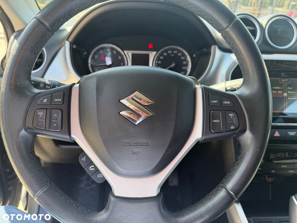 Suzuki Vitara 1.6 Comfort 2WD - 23