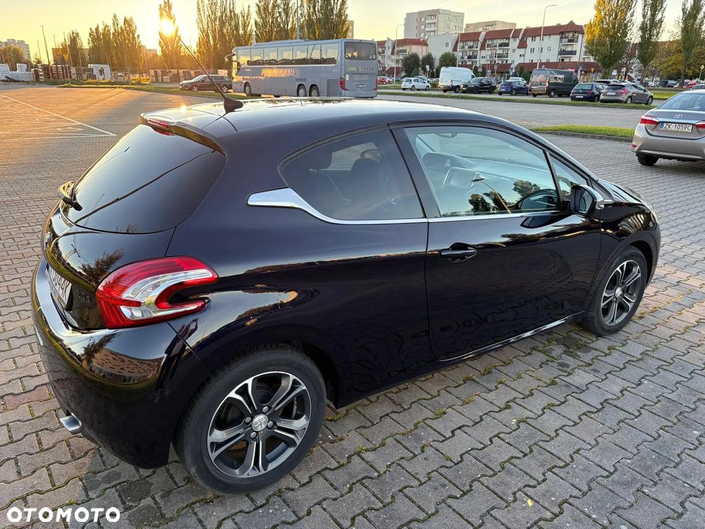 Peugeot 208 82 VTI Allure - 10