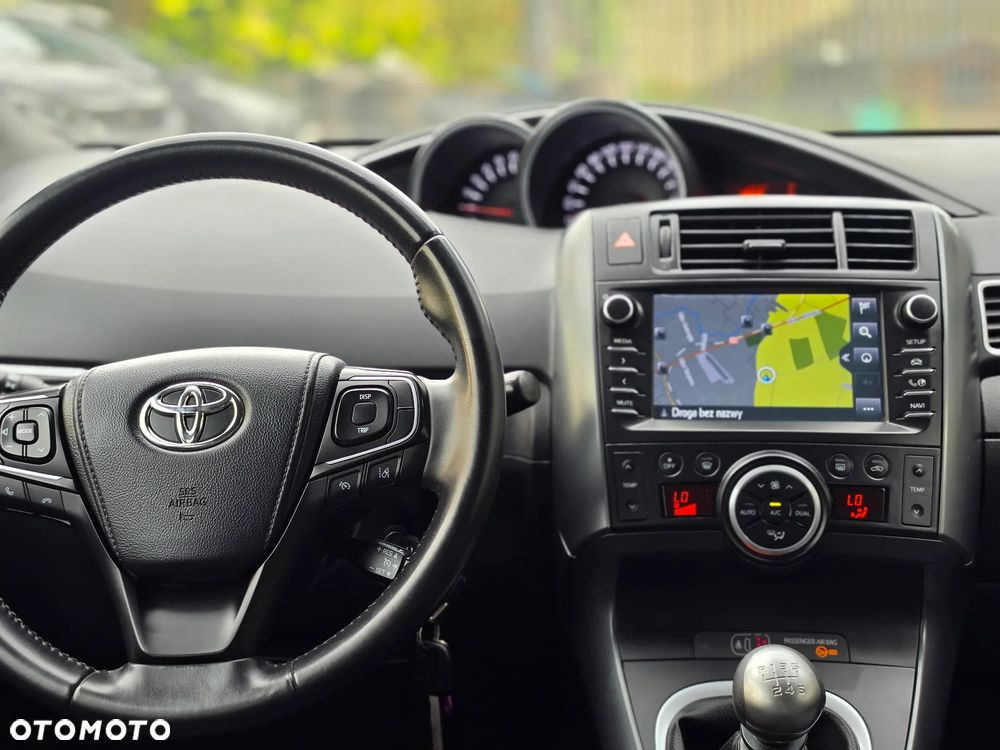 Toyota Verso - 33