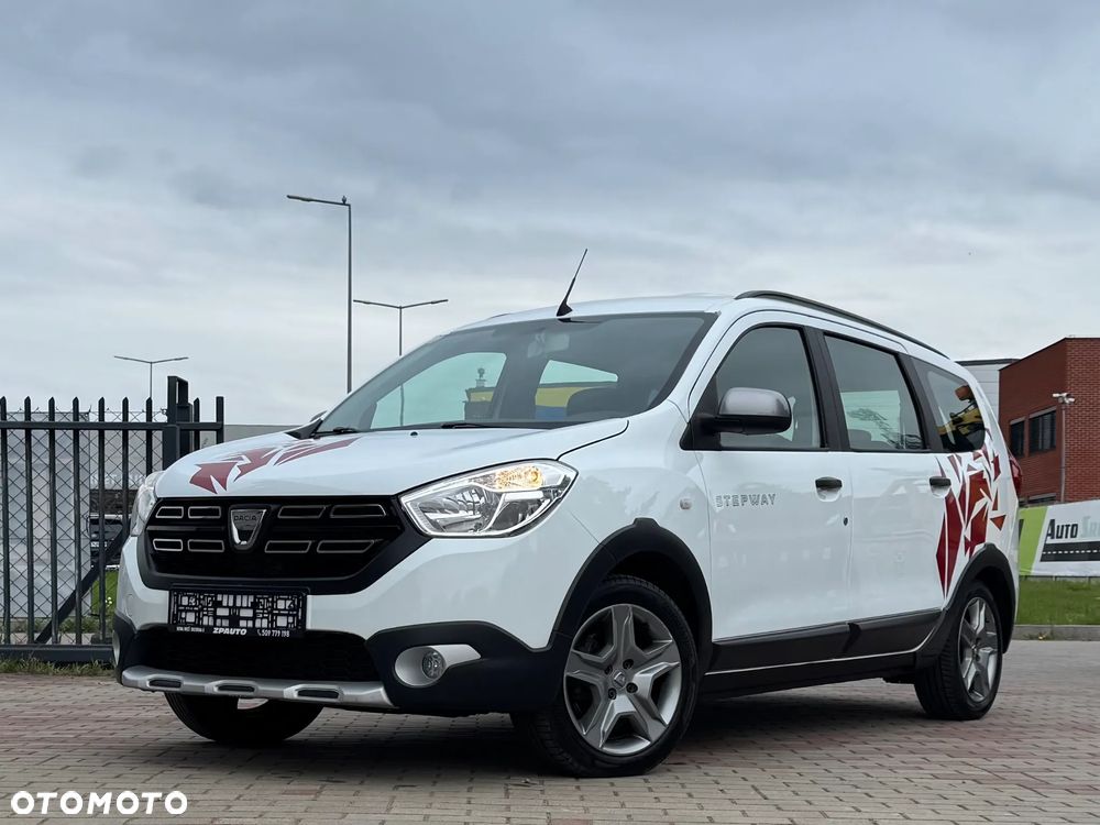 Dacia Lodgy TCe 115 Stepway - 2