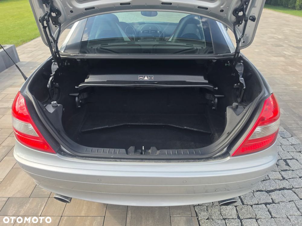Mercedes-Benz SLK 300 Sport Edition - 15