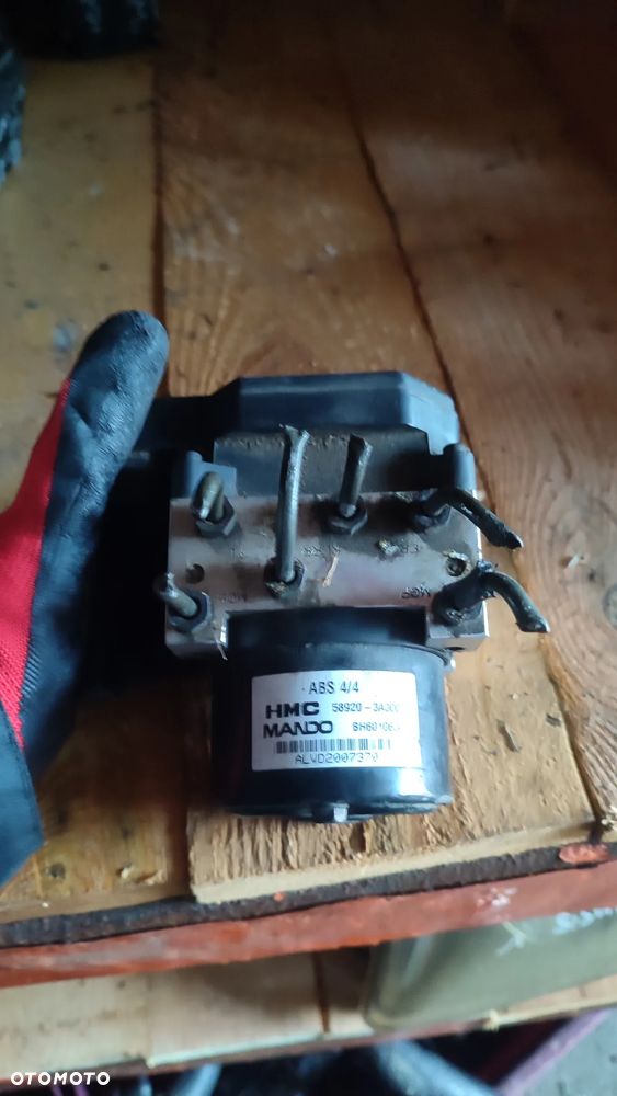 POMPA STEROWNIK ABS HYUNDAI TRAJET 58920-3A300 - 2