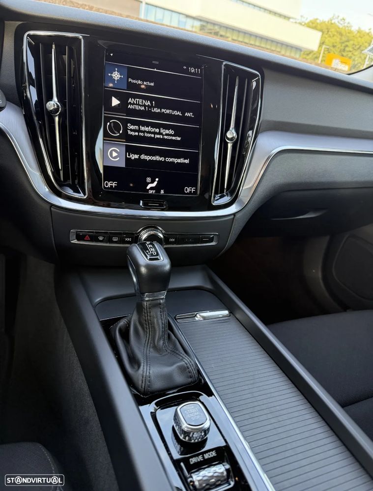 Volvo V60 2.0 D3 Momentum Plus Geartronic - 12