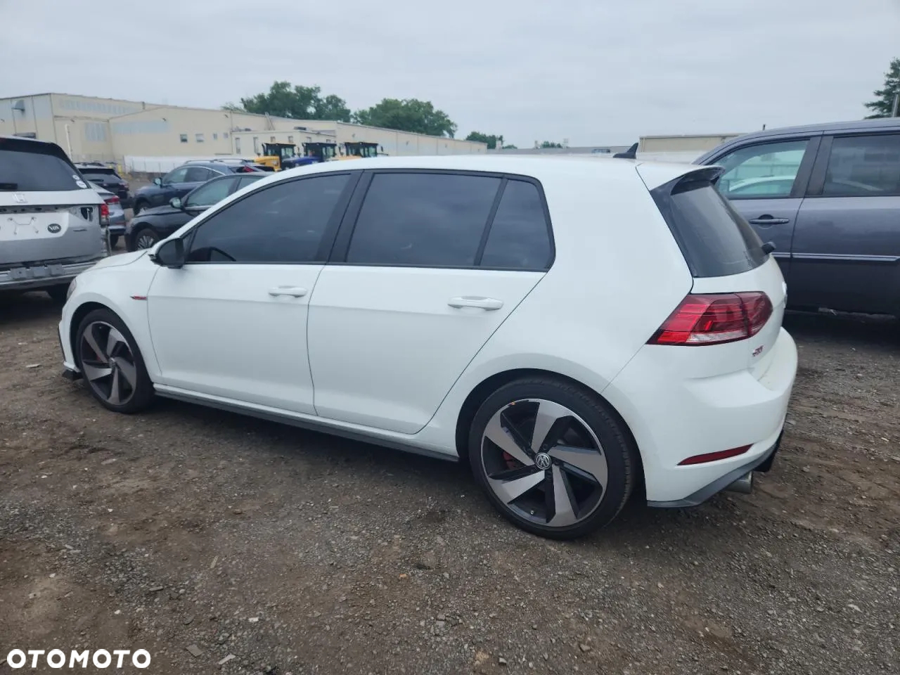 Volkswagen Golf GTI (BlueMotion Technology) DSG - 4