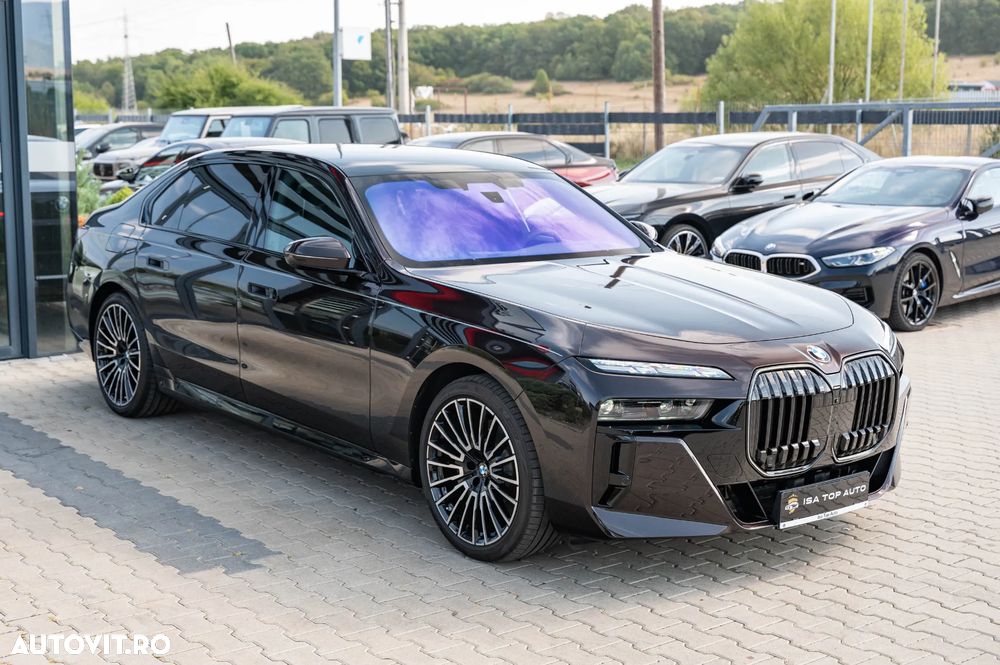 BMW Seria 7 - 32