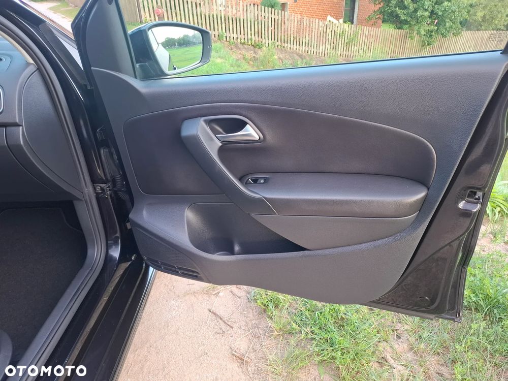 Volkswagen Polo - 15