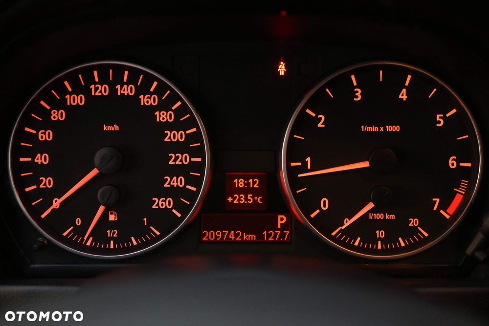 BMW Seria 3 - 12