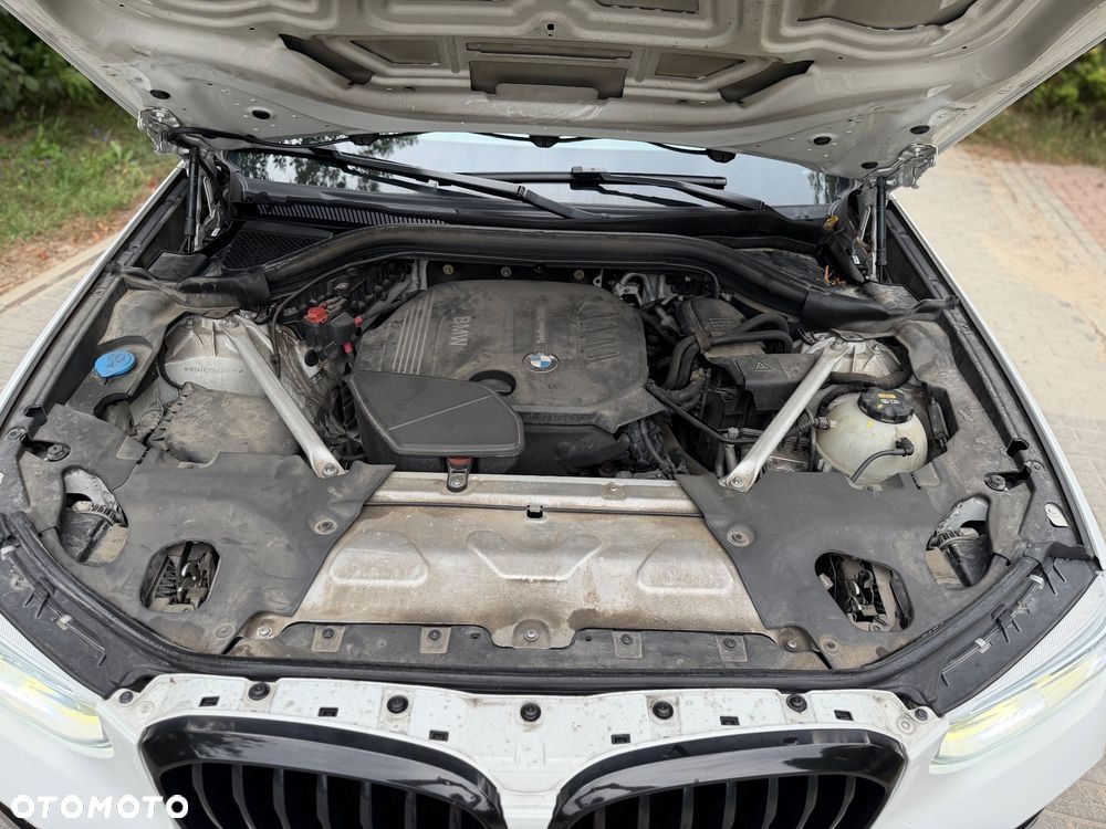 BMW X3 xDrive20d - 22