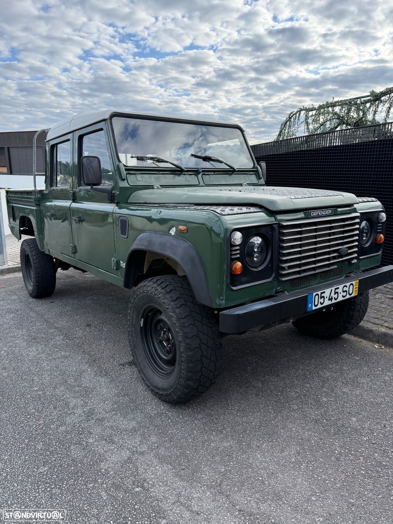 Land Rover Defender 130 2.5 TD5 Crew Cab - 1