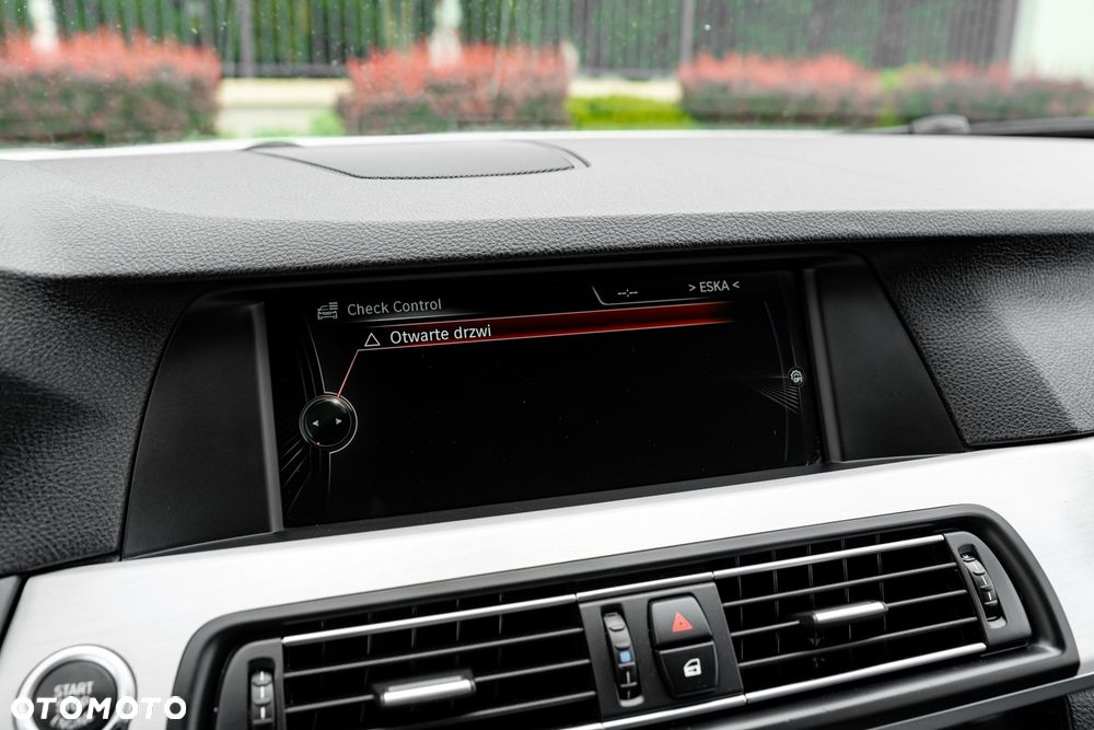 BMW Seria 5 520d - 35