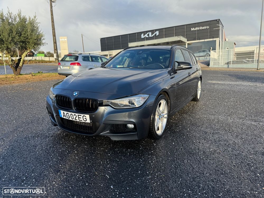 BMW 320 d Pack M - 12