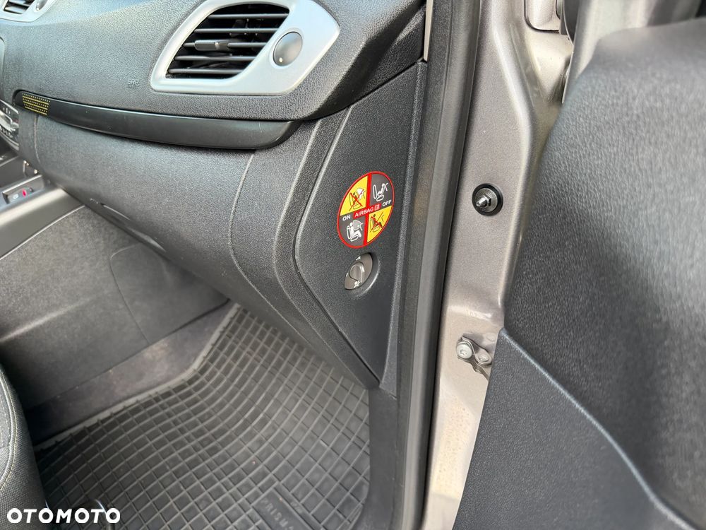 Renault Scenic 1.9 dCi Confort Privilege - 30