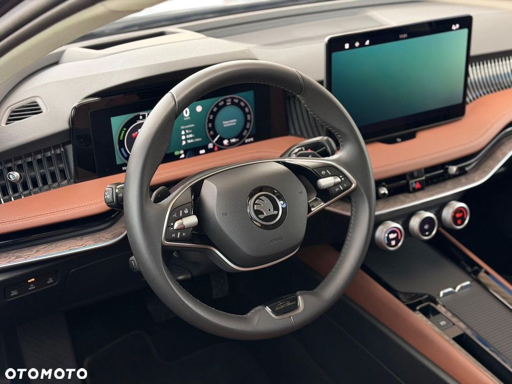 Skoda Superb 1.5 TSI Plug-in Hybrid L&K DSG - 12