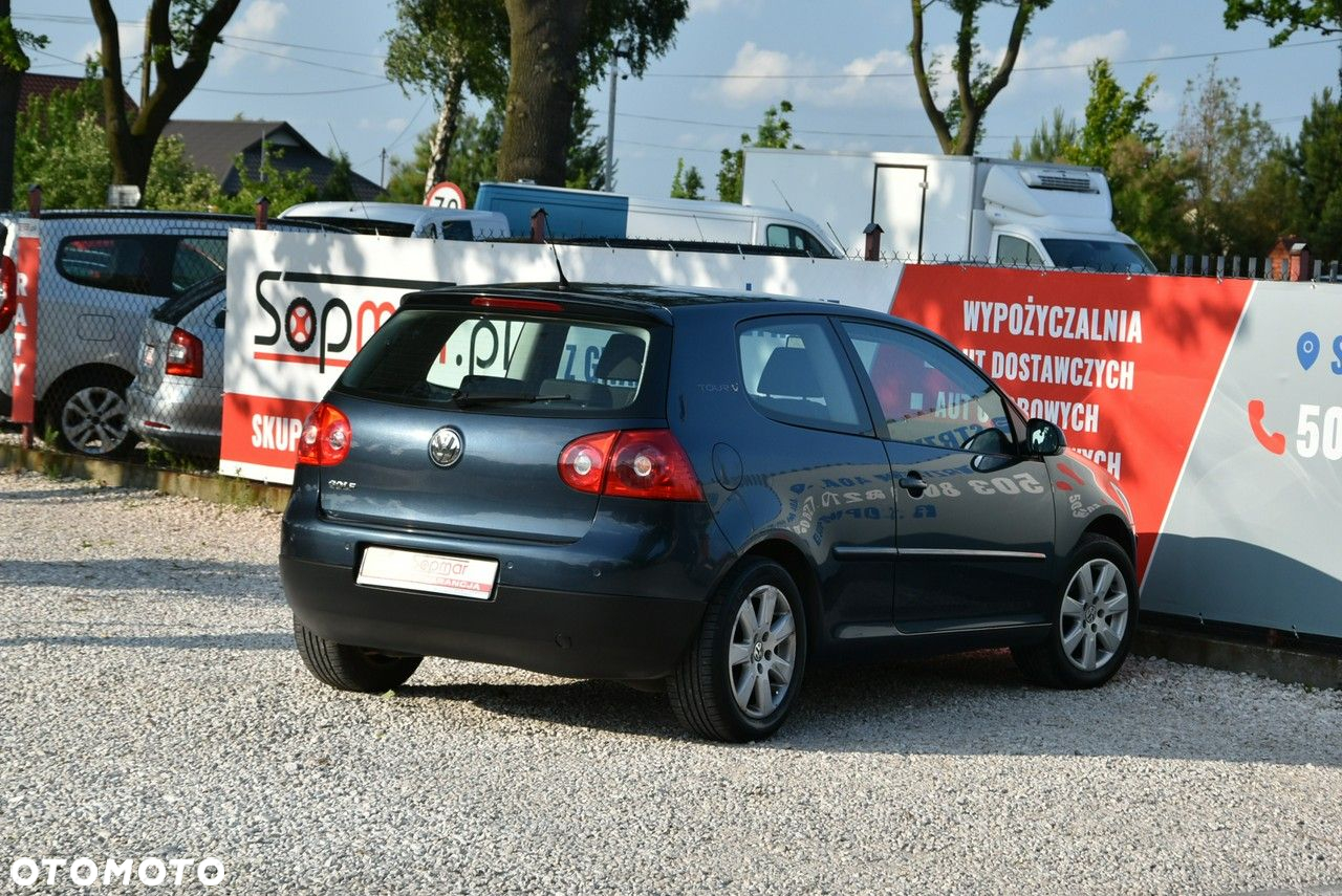 Volkswagen Golf - 17