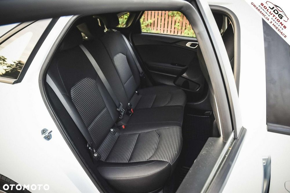 Kia Ceed 1.4 M - 33
