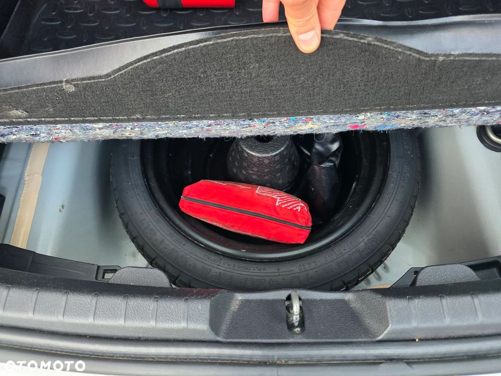 Toyota Yaris 1.33 Premium - 22