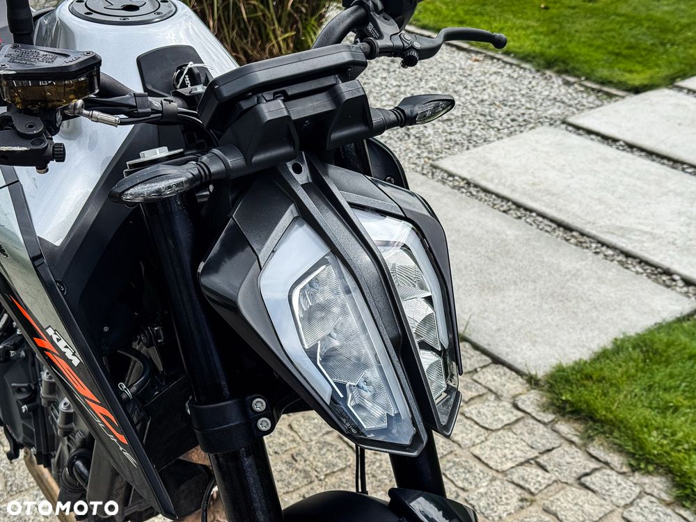 KTM Duke 790 - 30