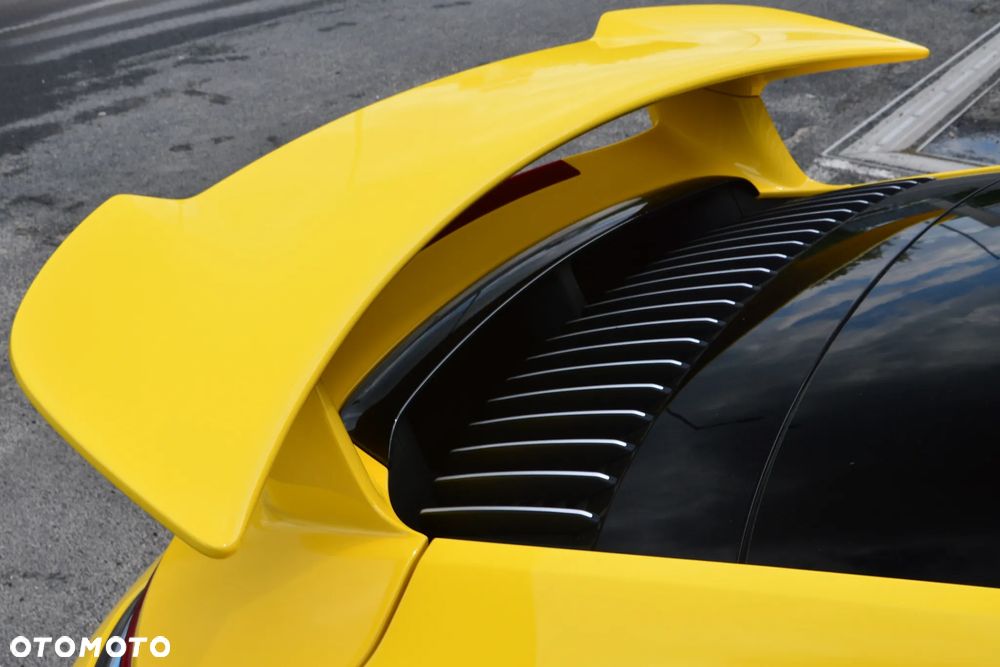 Porsche 911 Carrera S - 12