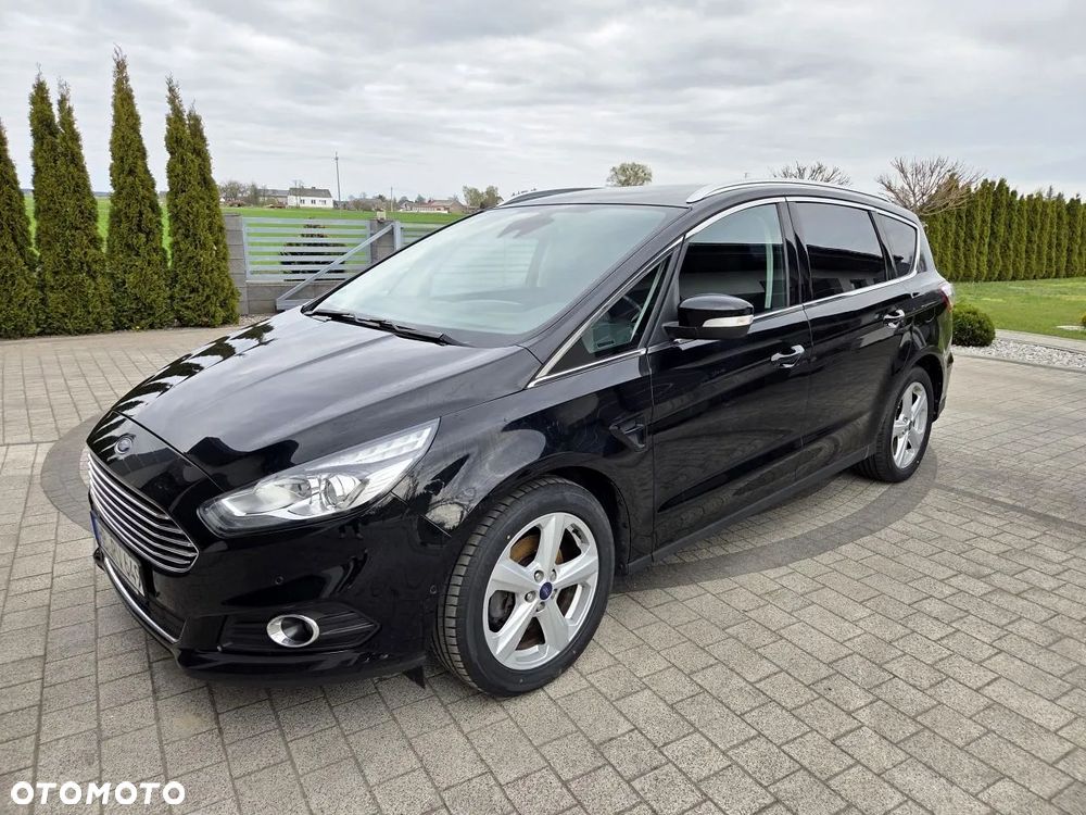 Ford S-Max - 12