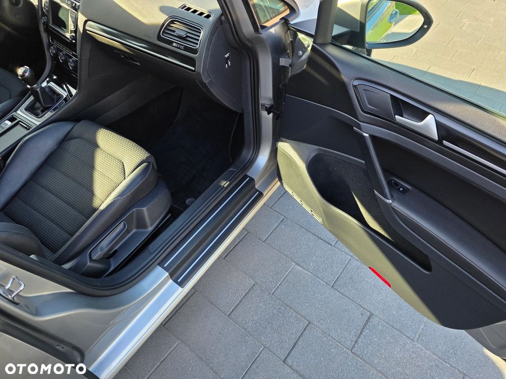 Volkswagen Golf 1.4 TSI BMT Highline - 15