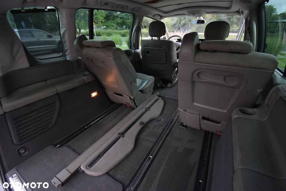 Renault Espace 3.0 dCi Initiale - 28