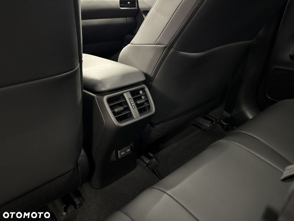 Lexus UX 300h F Sport Design AWD - 12