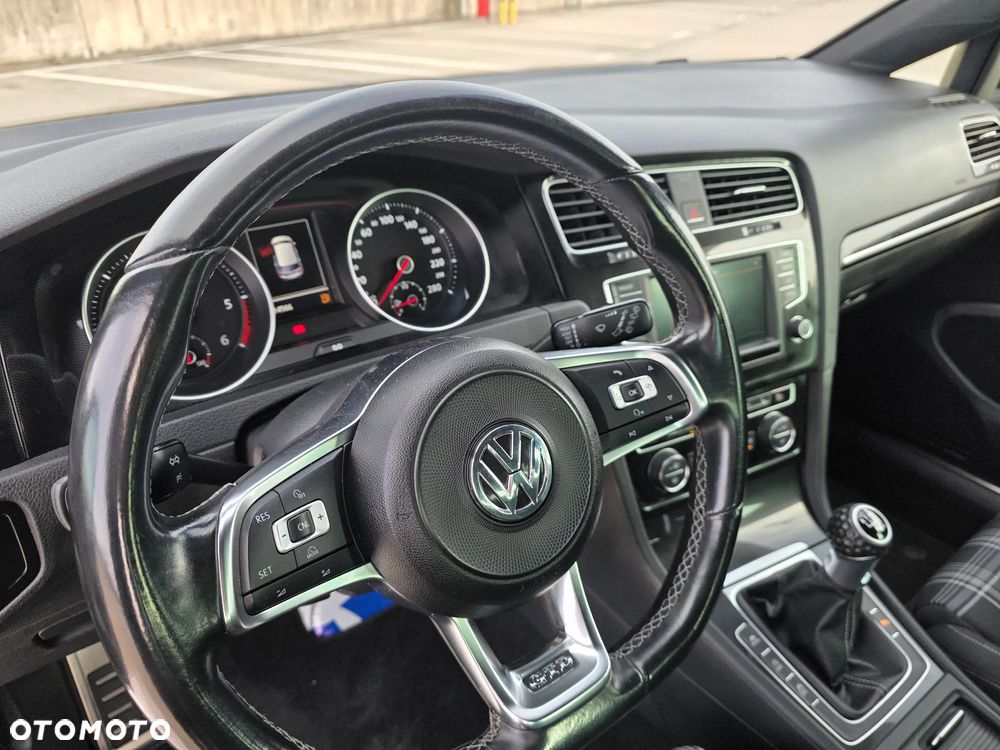 Volkswagen Golf 2.0 TDI BMT GTD - 25