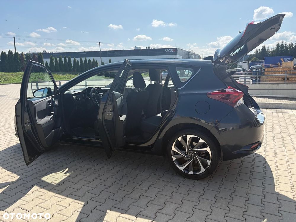 Toyota Auris - 7
