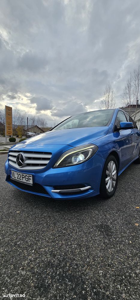 Mercedes-Benz B - 6