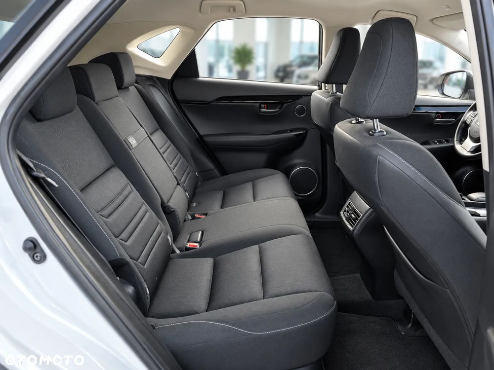 Lexus NX 300 Business Edition AWD - 17