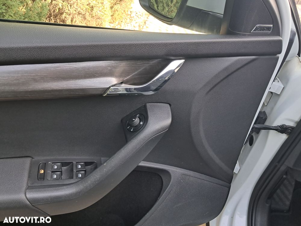Skoda Octavia 2.0 TDI (Green tec) 4x4 Scout - 13
