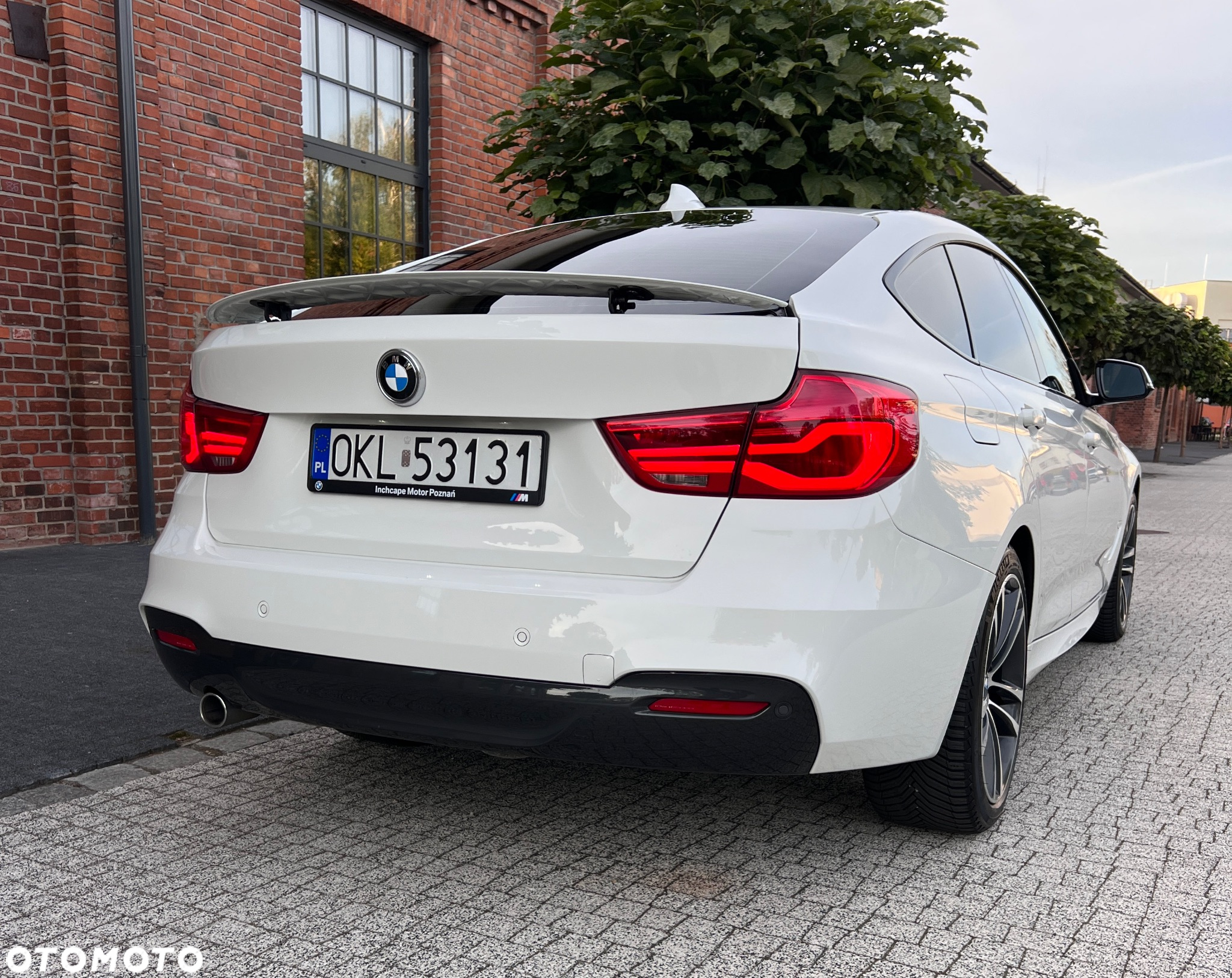 BMW 3GT 318d M Sport - 12