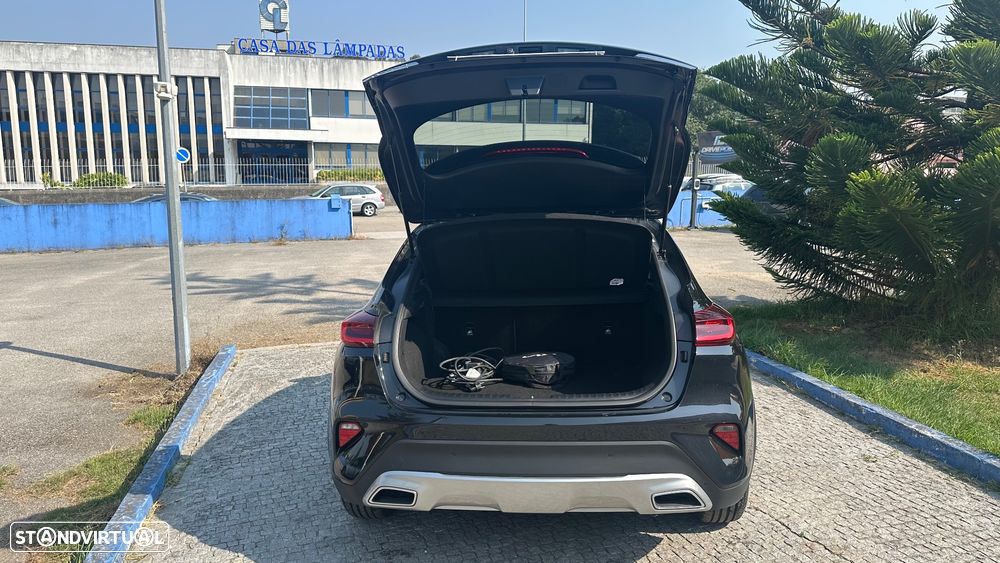 Kia XCeed 1.6 GDi PHEV Drive - 11