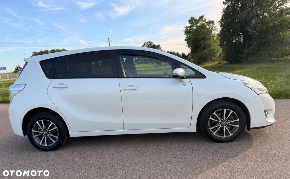 Toyota Verso 2.0 D-4D Edition - 8