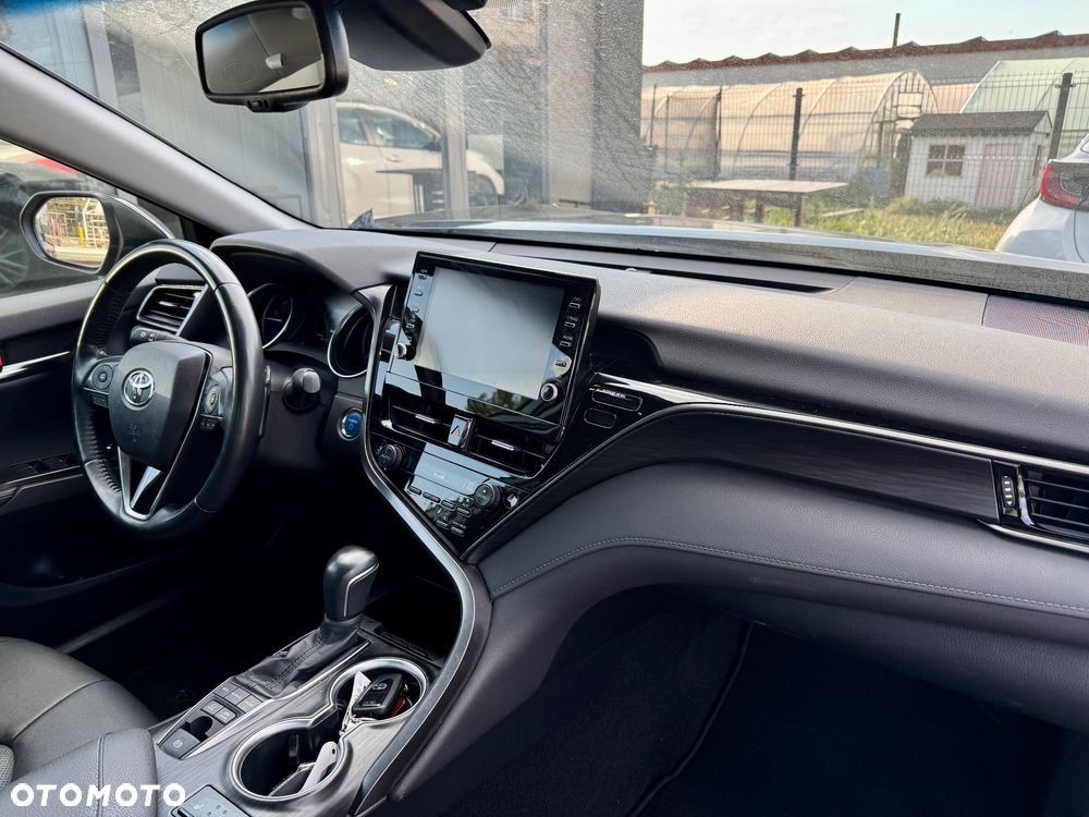 Toyota Camry 2.5 Hybrid Executive CVT - 11